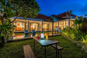 Beautiful 3BD Villa, surrounded by ricefield